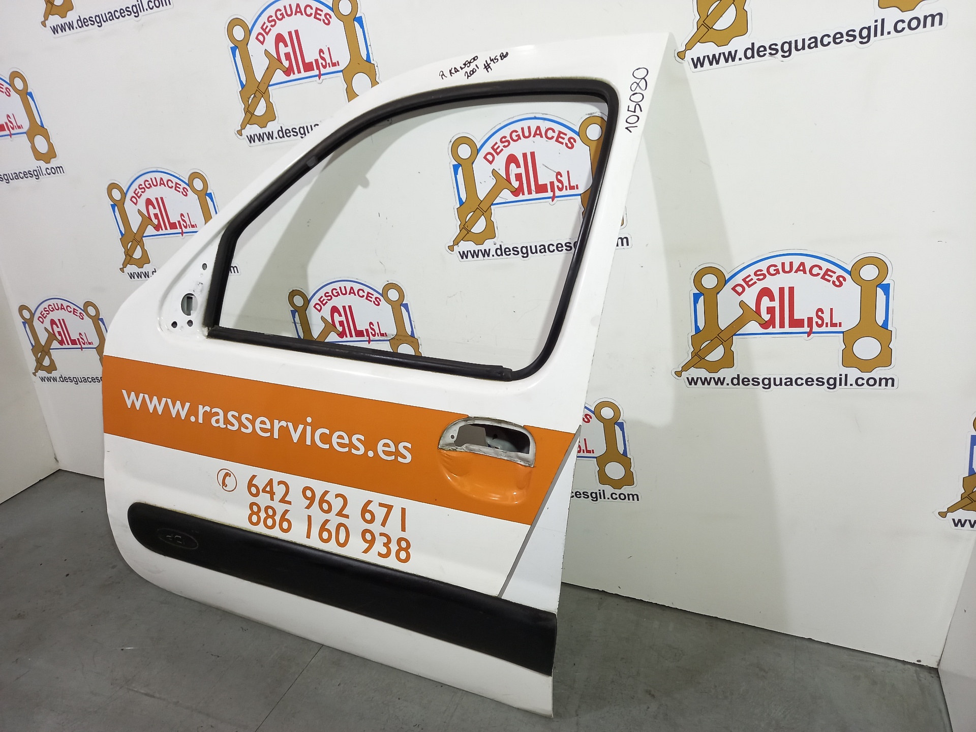 Puerta delantera izquierda K9K732 de Renault Kangoo 2001-2002 con 175480 km - pieza usada