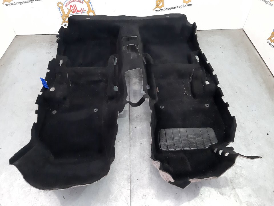 Moqueta suelo interior F9Q804 de Volkswagen Golf vii 2013-2017 con 68540 km - pieza usada