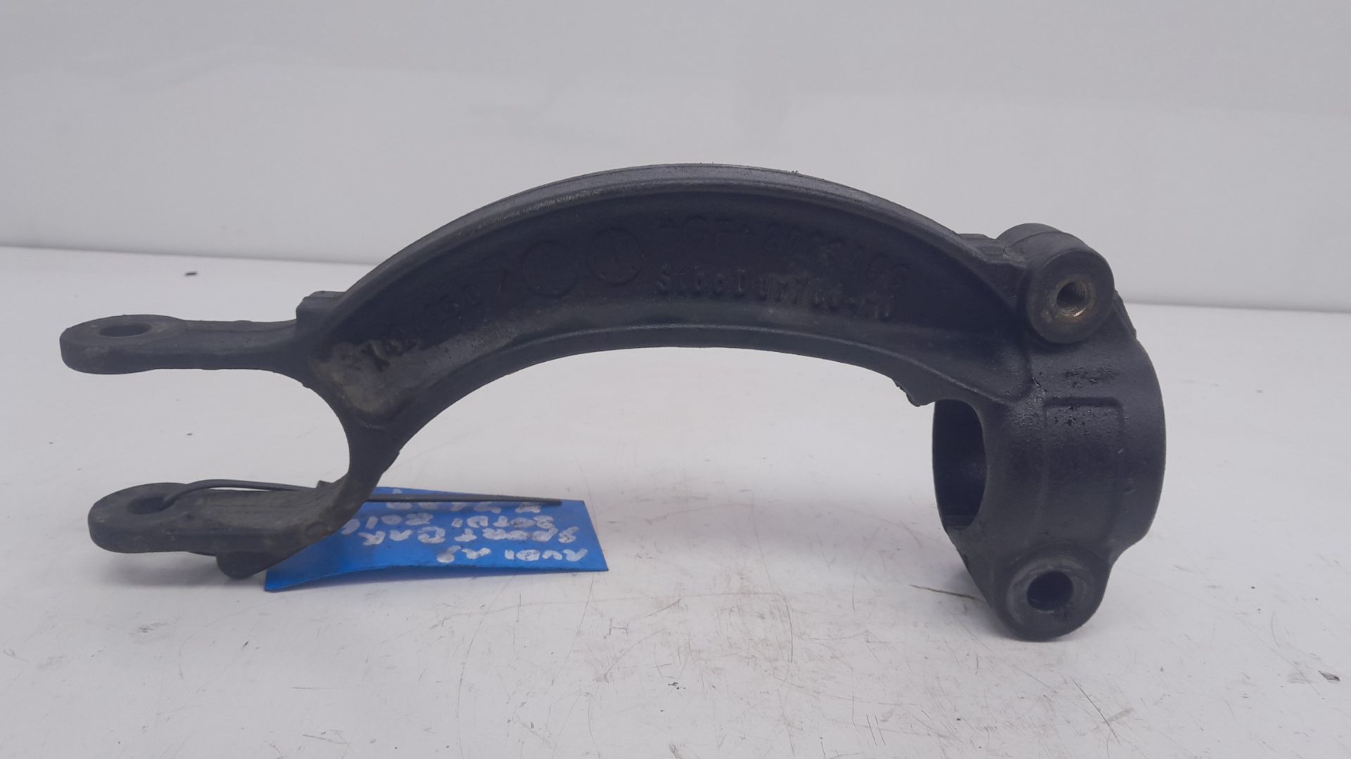 Soporte brazo suspensión delantero derecho CSUA 8K0413L de Audi A5 2013-2016 - pieza usada