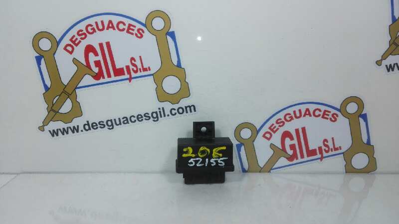 Relé 240107 de Peugeot 206 hatchback (2a/c) 1998-2002 - pieza usada