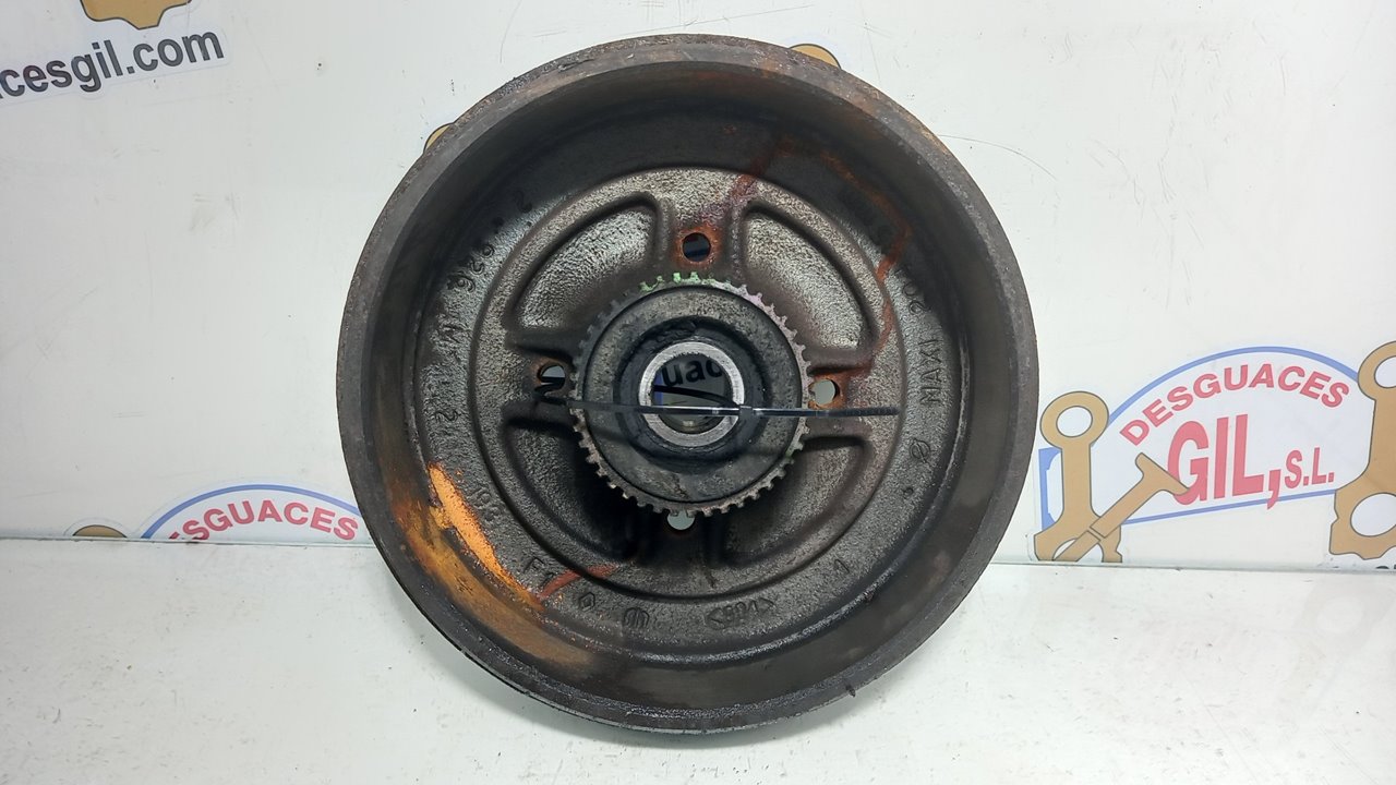 Tambor freno trasero F9Q Q7 de Renault Megane i (ba0/1_) 1996-2003 - pieza usada