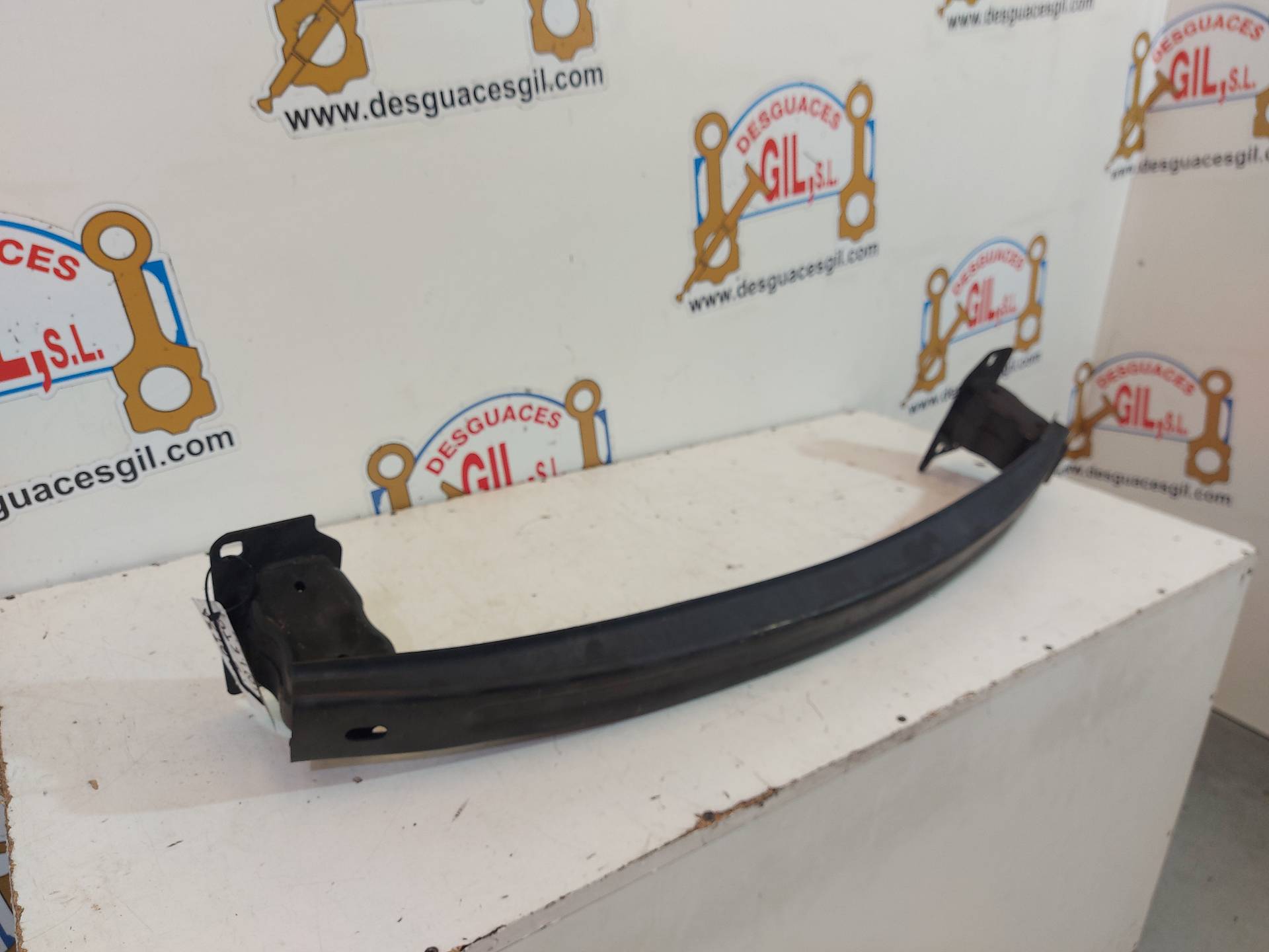 Refuerzo paragolpes delantero 4HC de Seat Ibiza iv (6j5, 6p1) 2008-2010 - pieza usada