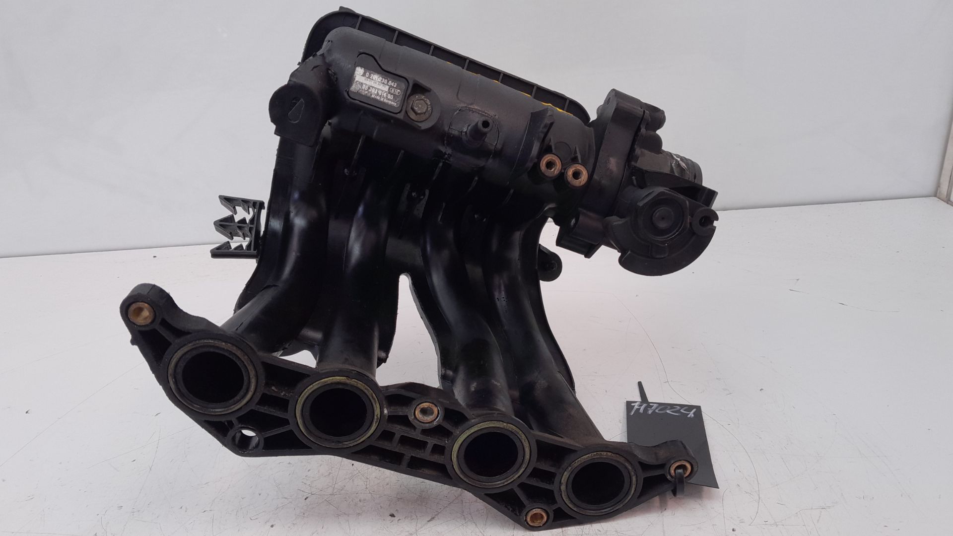 Colector admisión KFW 9631980380 de Peugeot 206 hatchback (2a/c) 1998-2004 - pieza usada