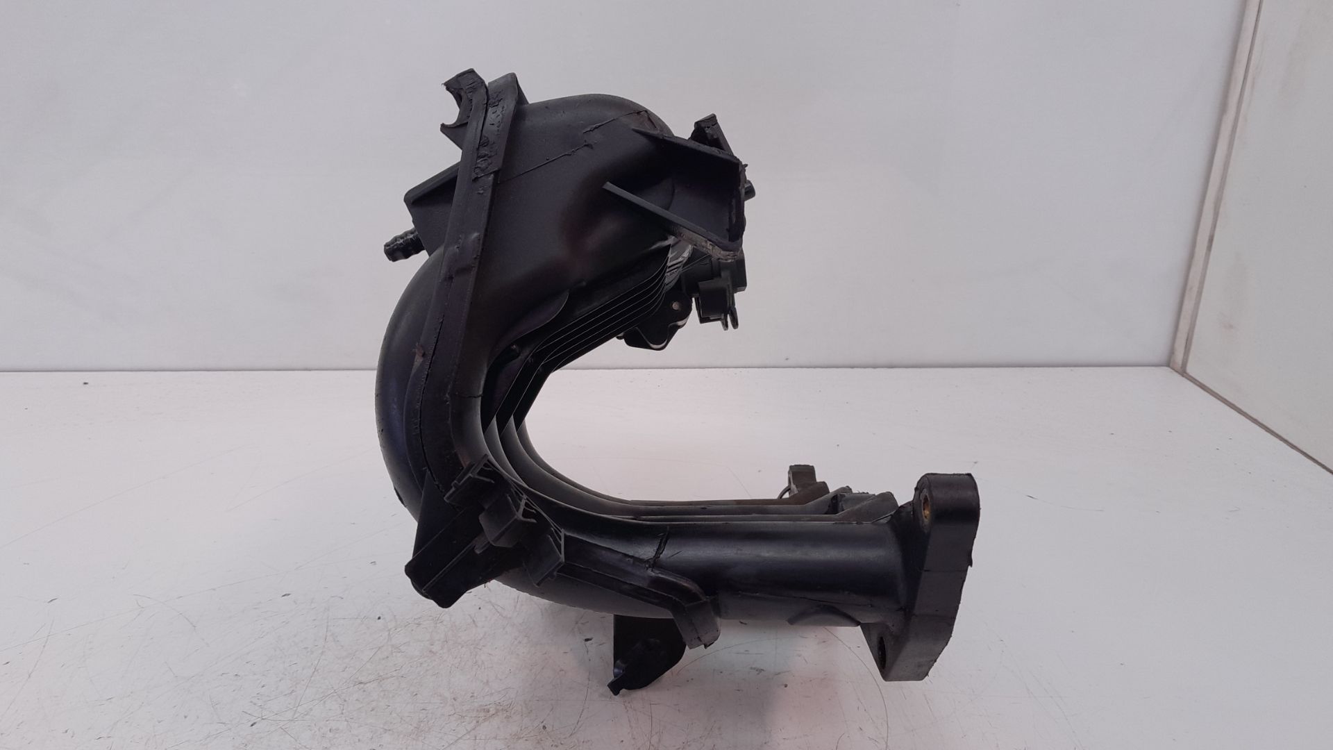 Colector admisión KFW 9631980380 de Peugeot 206 hatchback (2a/c) 1998-2004 - pieza usada