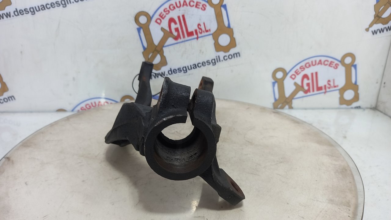 Soporte brazo suspensión delantero derecho 937A5000 de Alfa romeo Gt 2004-2006 - pieza usada