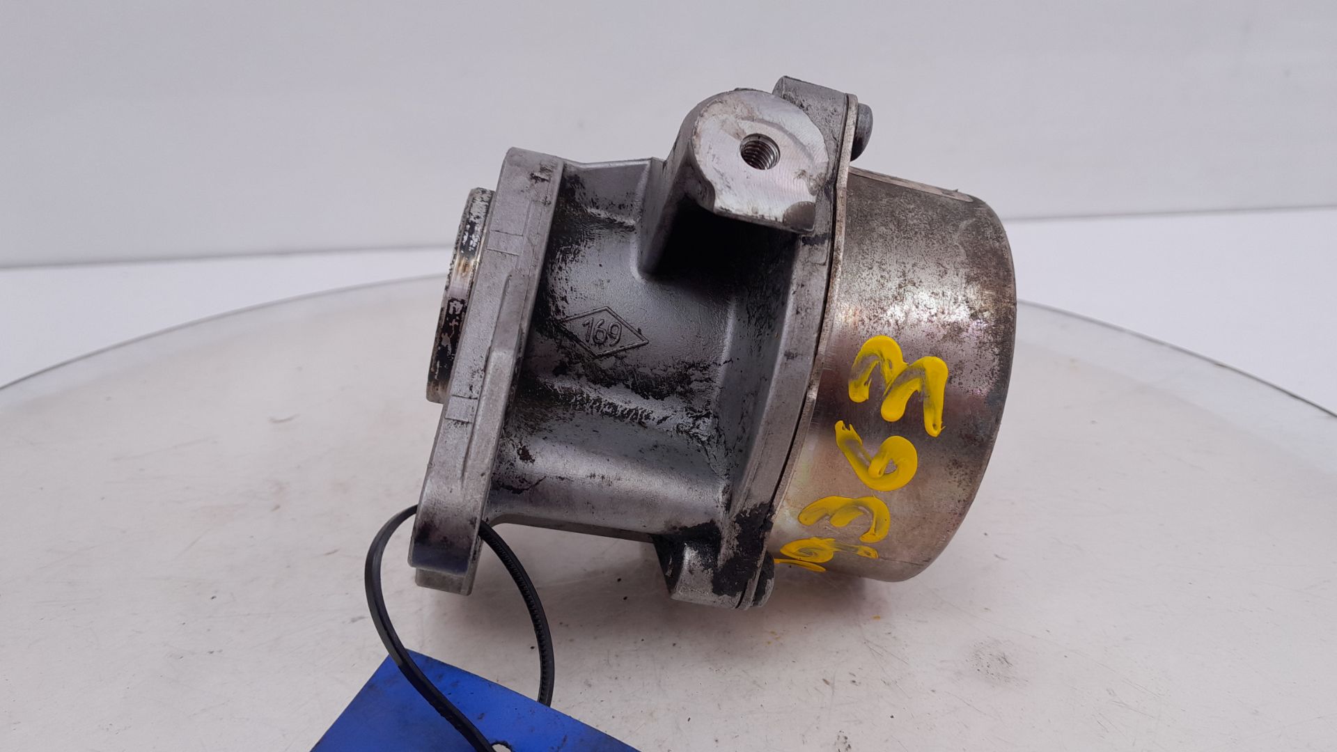 Depresor freno / bomba vacio K9KP7 8200577807 de Renault Scénic ii (jm0/1_) 2003-2006 - pieza usada