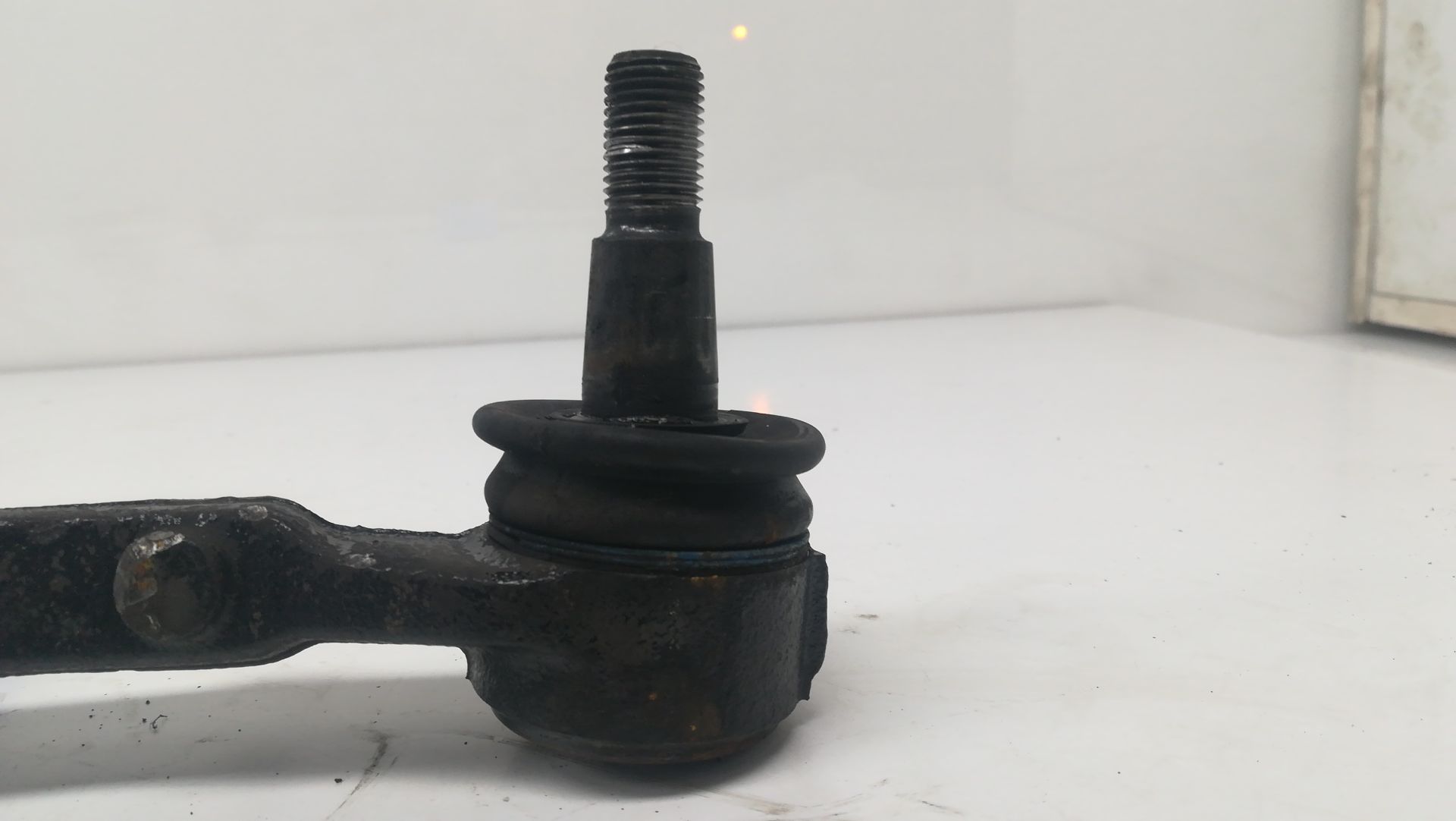 Brazo suspension delantero derecho 642982 TRC091060 de Chrysler 300 c 2005-2011 - pieza usada