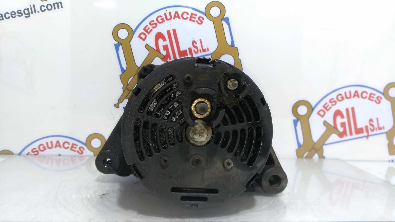 Alternador HDZ 9605062980 de Citroen Saxo 1996-1999 con 235963 km - pieza usada
