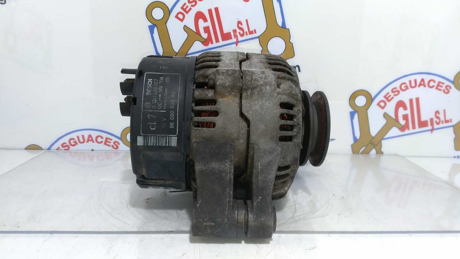 Alternador HDZ 9605062980 de Citroen Saxo 1996-1999 con 235963 km - pieza usada