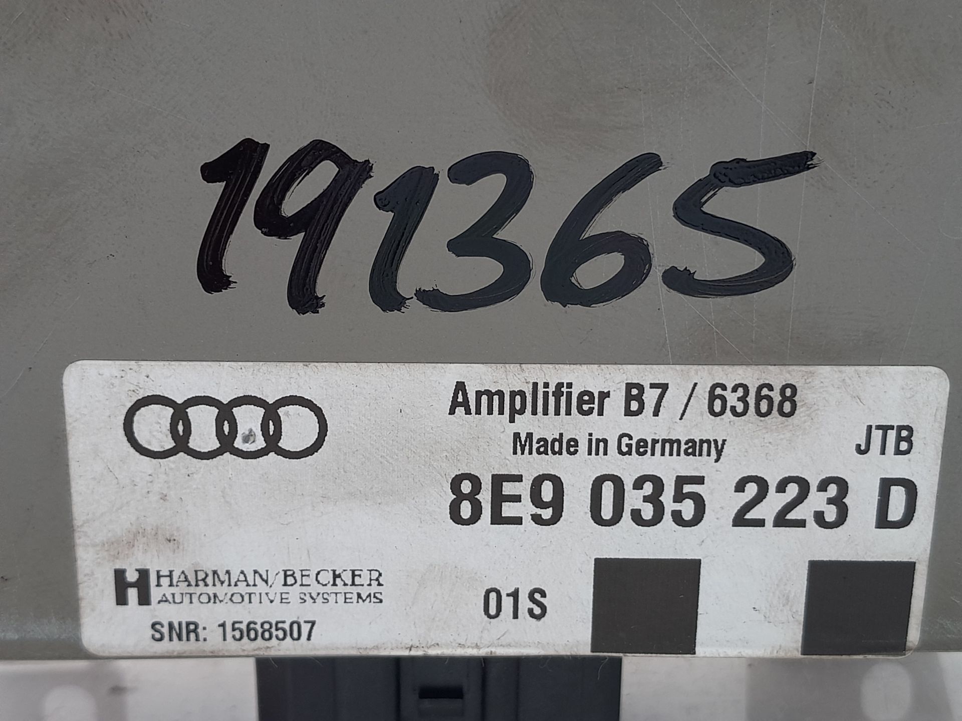 Amplificador de sonido BRD 8E09035223D de Audi A4 b7 (8ec) 2004-2008 - pieza usada