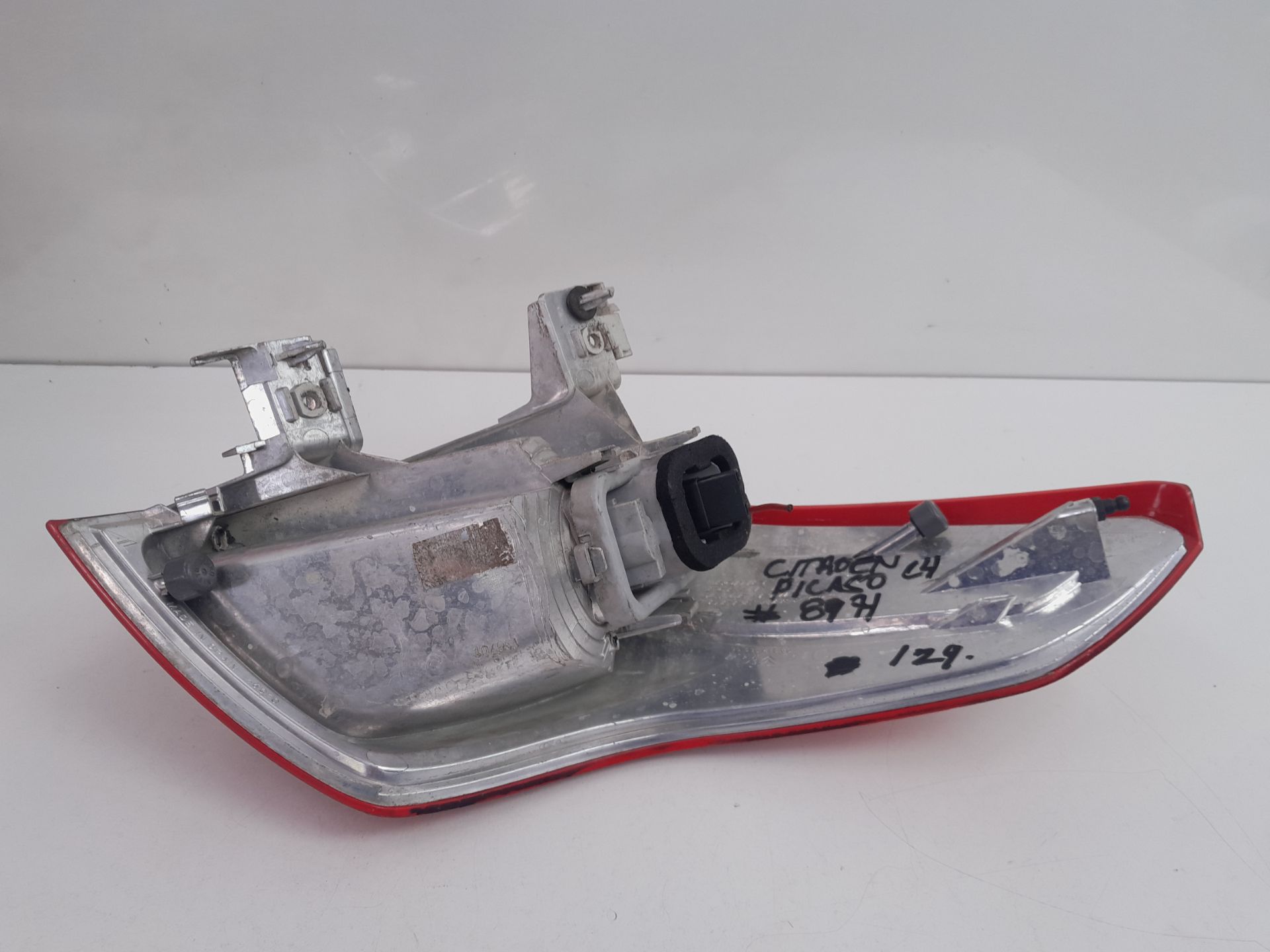 Piloto trasero izquierdo 9HZ 9653547580 de Citroen C4 picasso 2007-2010 - pieza usada