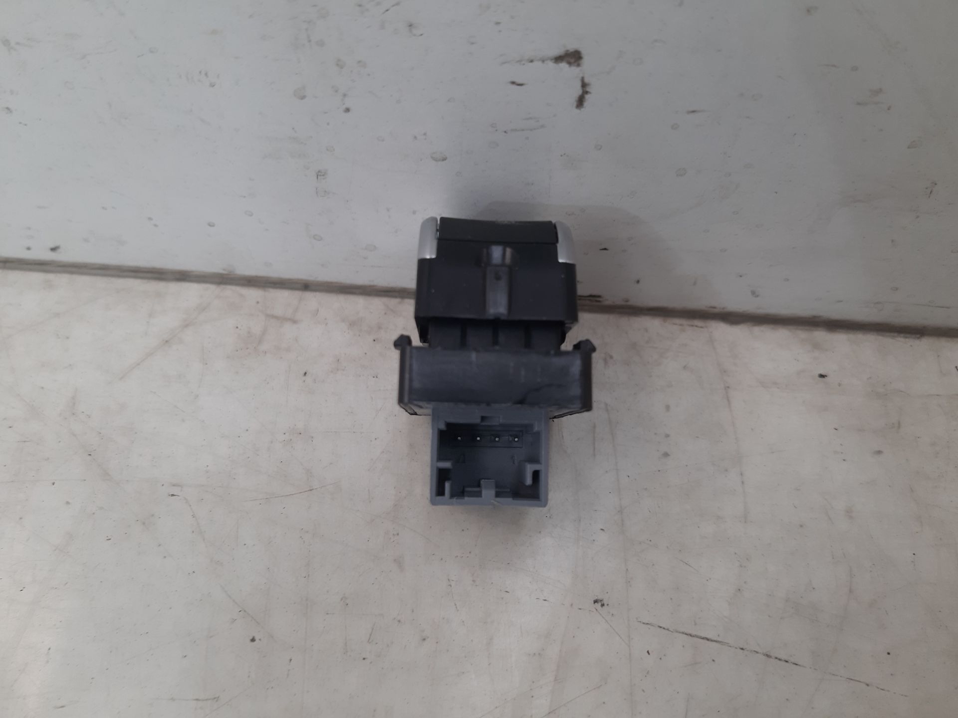 Botonera CFFB 4H0959855 de Audi Q3 2011-2014 - pieza usada