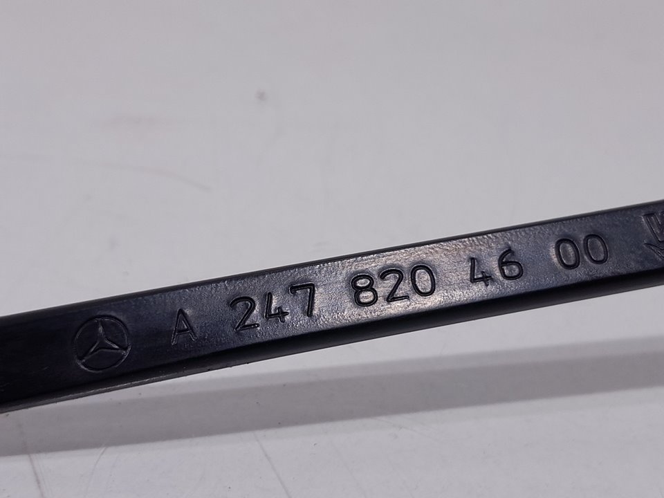 Brazo del limpia delantero derecho 608915 A2478204600 de Mercedes-benz B-klasse 2019-2019 con 97468 km - pieza usada