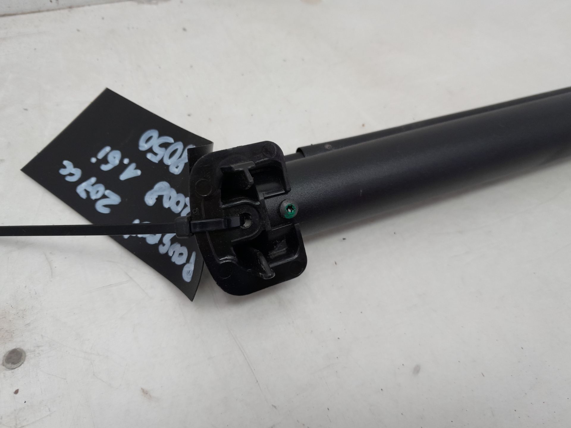 Bandeja trasera 5FW de Peugeot 207/207+ (wa_, wc_) 2006-2015 - pieza usada