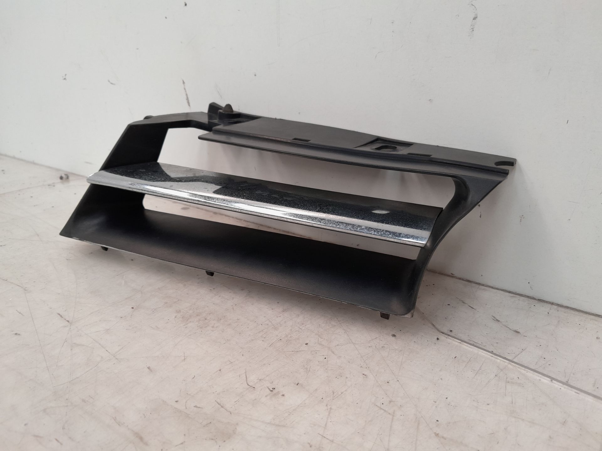Rejilla delantera 156017392 de Alfa romeo 156 (932_) 1997-2000 - pieza usada