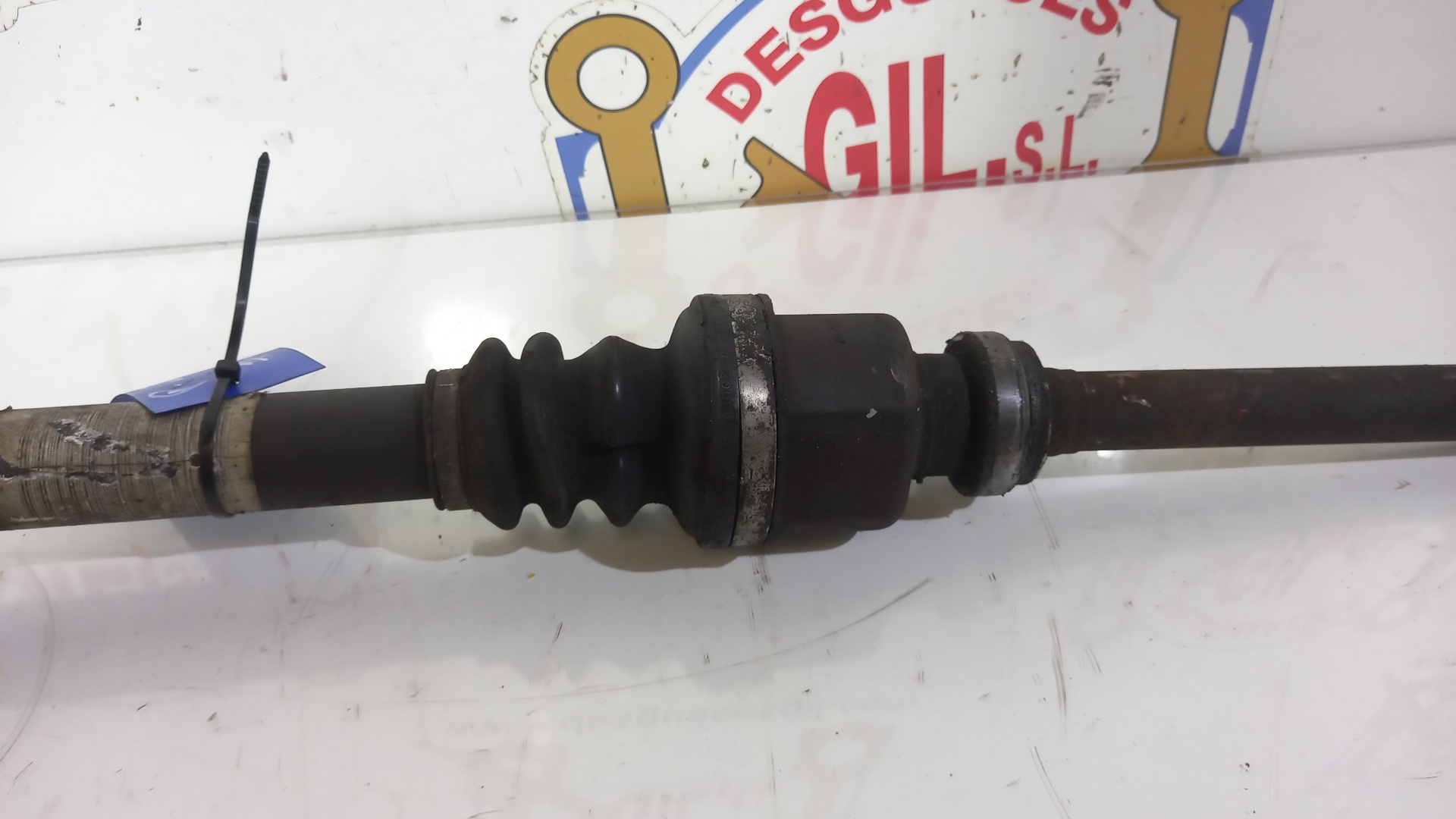 Transmisión trasera derecha 9HZ 9630767280 de Peugeot 206 hatchback (2a/c) 1998-2004 - pieza usada