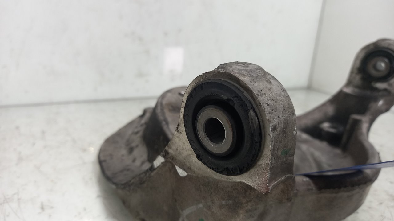 Soporte brazo suspensión delantero derecho de Citroen C5 2009-2015 - pieza usada
