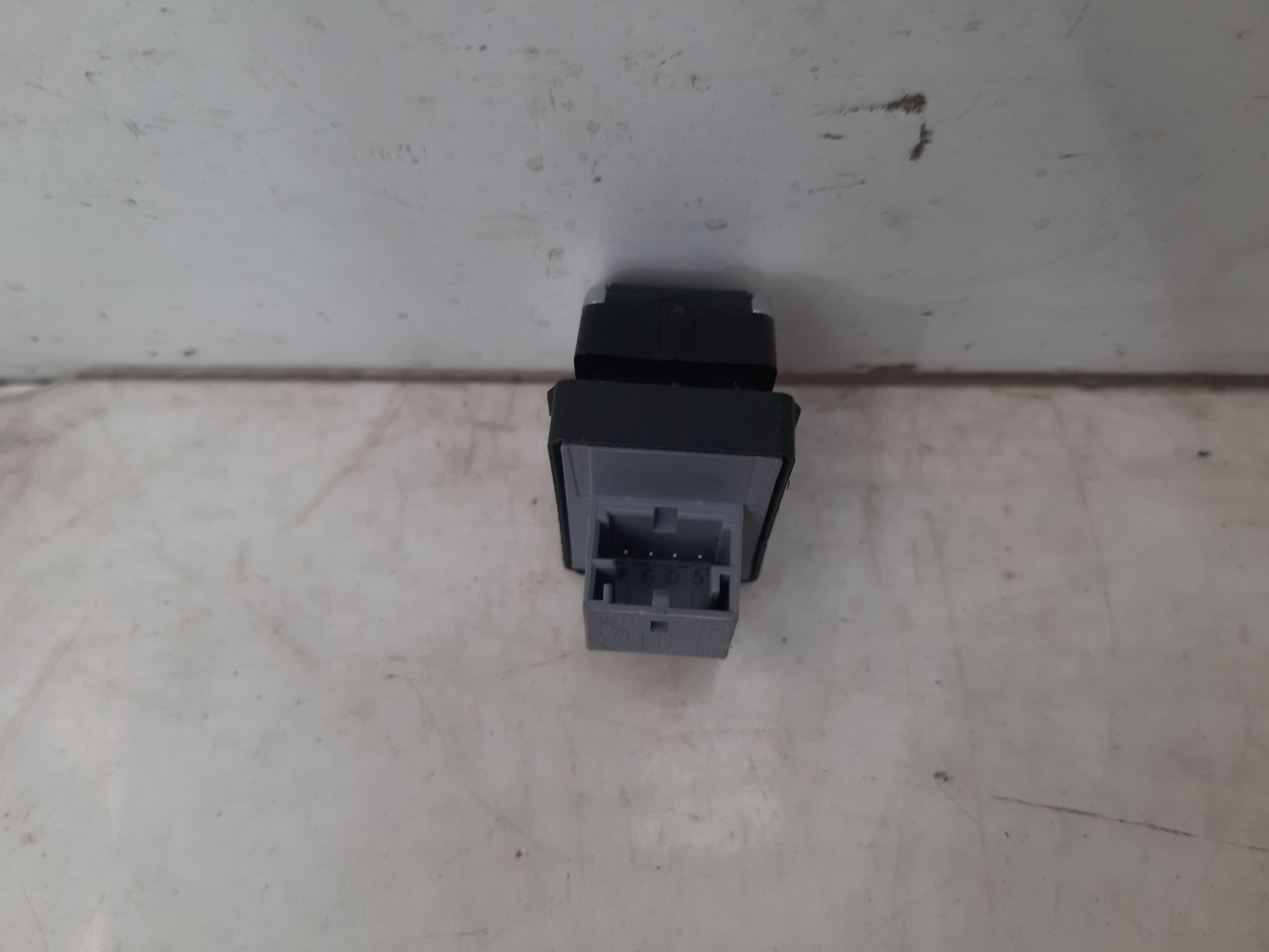 Botonera CFFB 4H0959855 de Audi Q3 2011-2014 - pieza usada