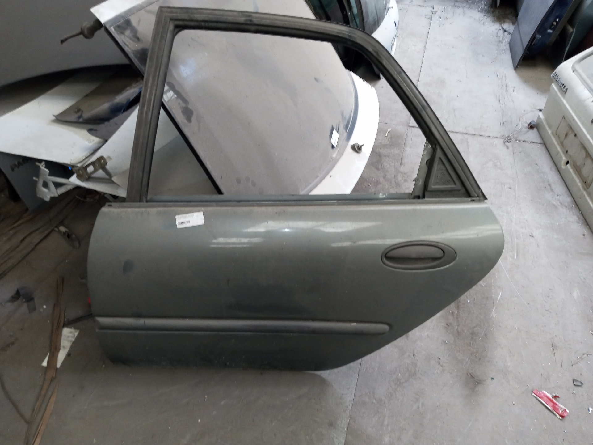 RENAULT Laguna 1 generation (1993-2001) Rear Left Door GRIS,7751468112+ 20405557