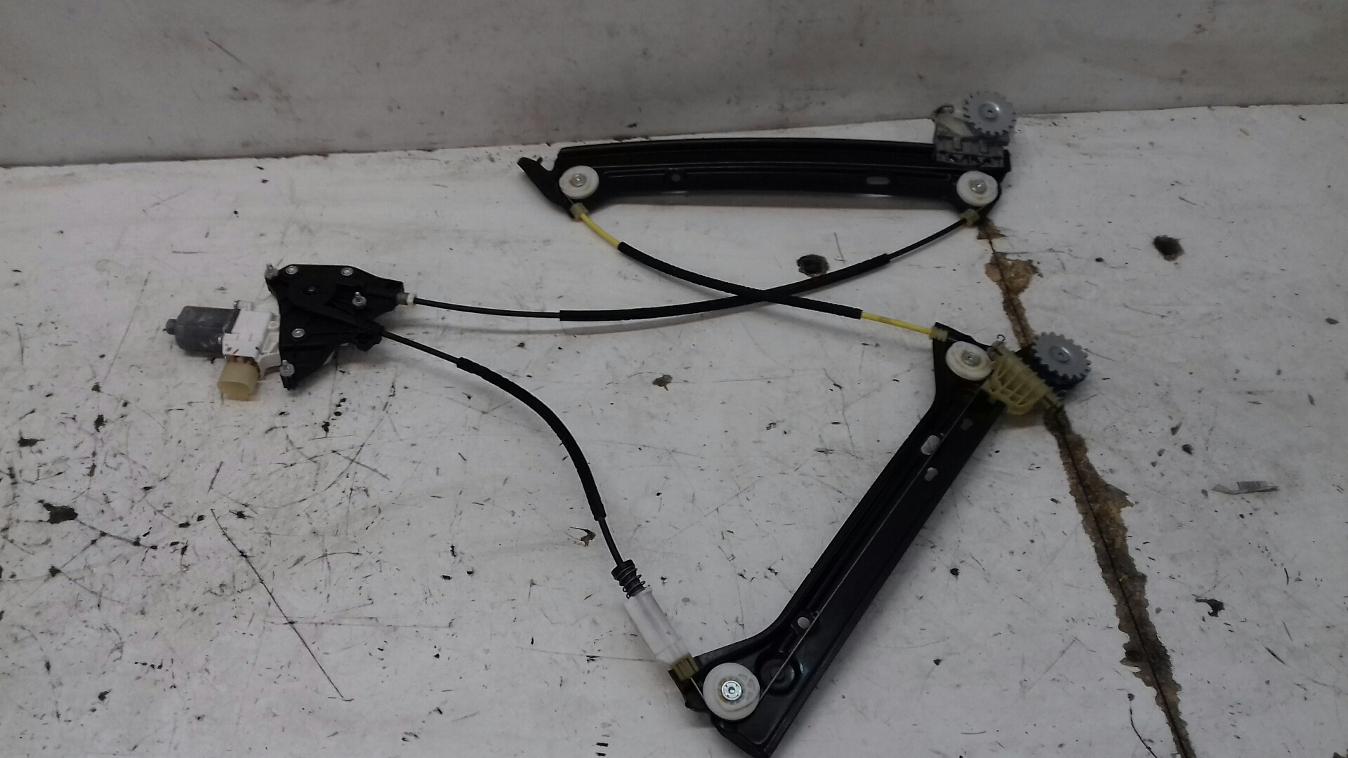 BMW 2 Series F22/F23 (2013-2020) Front Right Door Window Regulator 51337292120+ 20085889