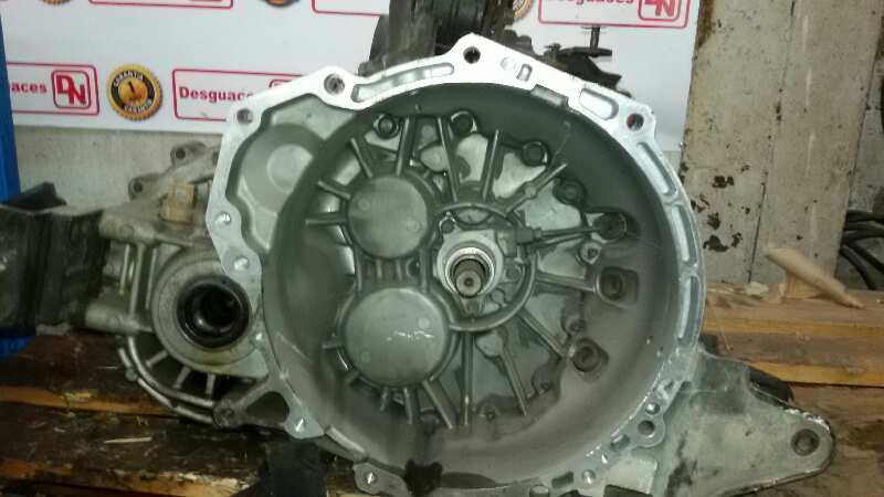 KIA Carnival 2 generation (2006-2010) Gearbox Y0608+Y060810388 20003809