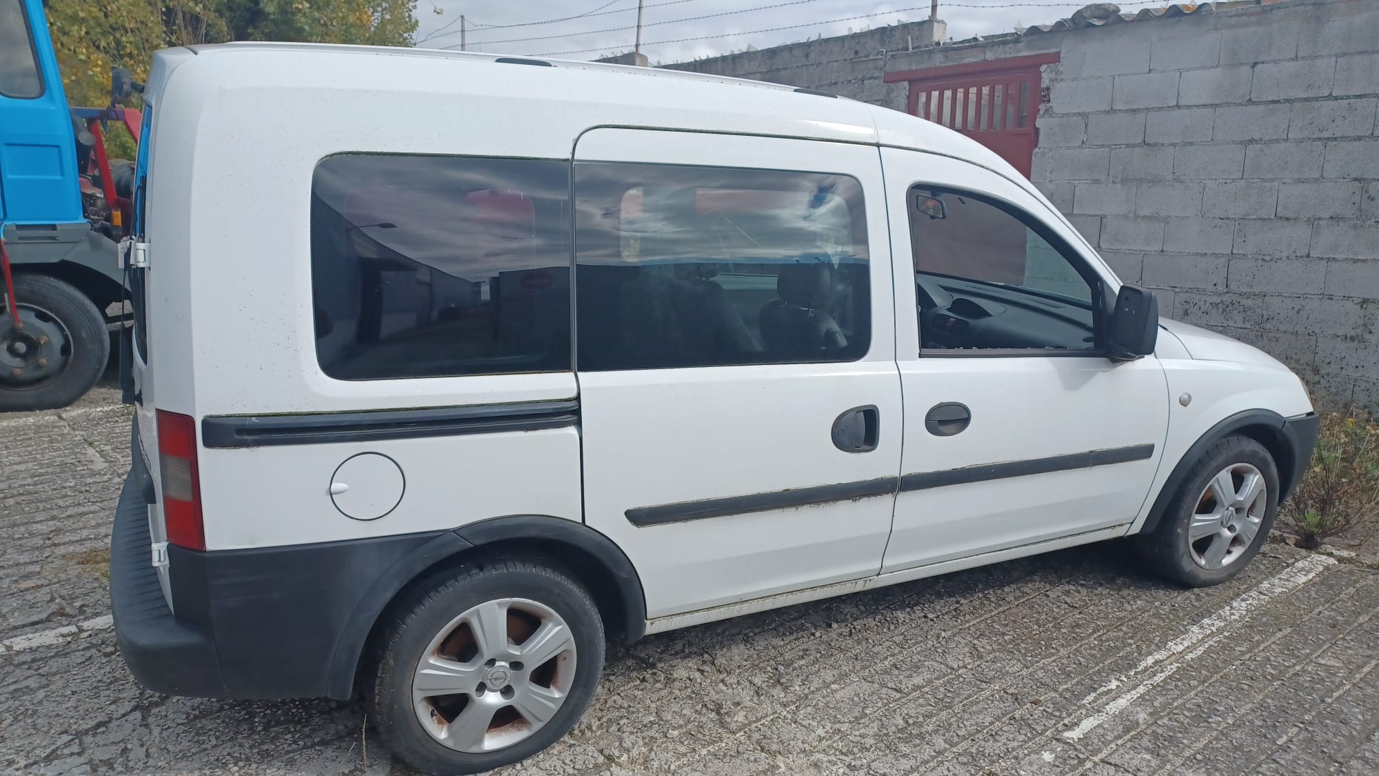 OPEL Combo C (2001-2011) Замок двери передний правый 13154792,13154792,1316792+13154792 22825196