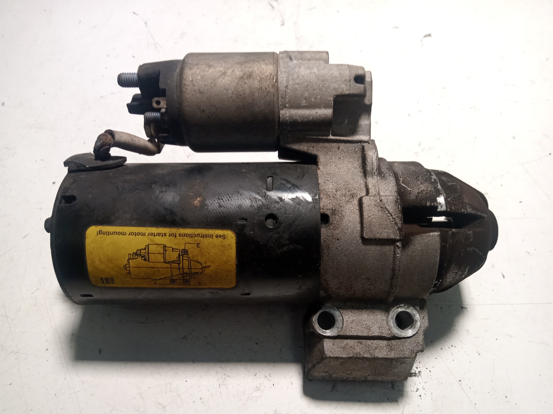 BMW 3 Series E90/E91/E92/E93 (2004-2013) Startovací motor 12417823700+ 23645028