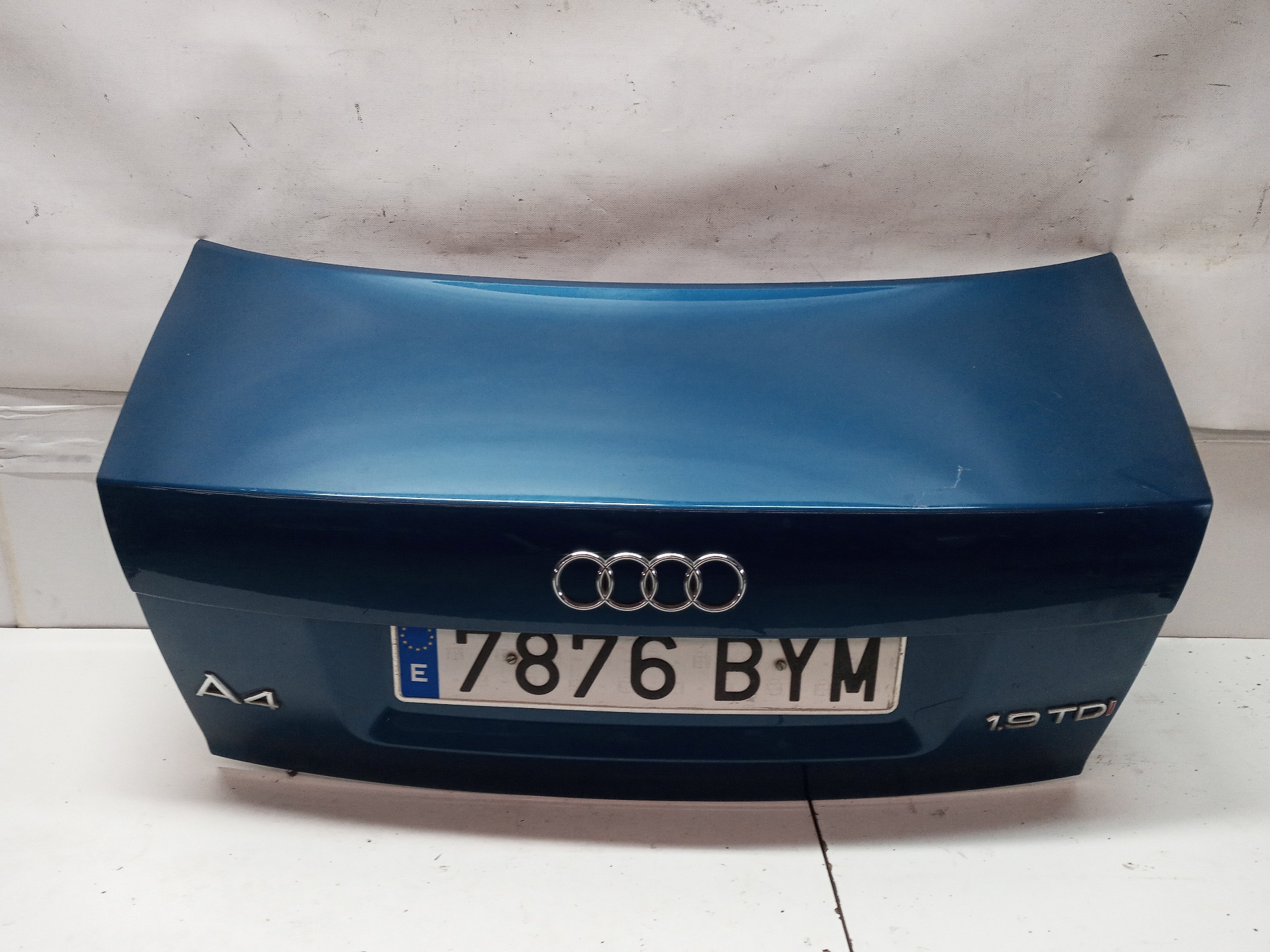 AUDI A4 B6/8E (2000-2005) Bootlid Rear Boot 8D5827023Q+ 20114845