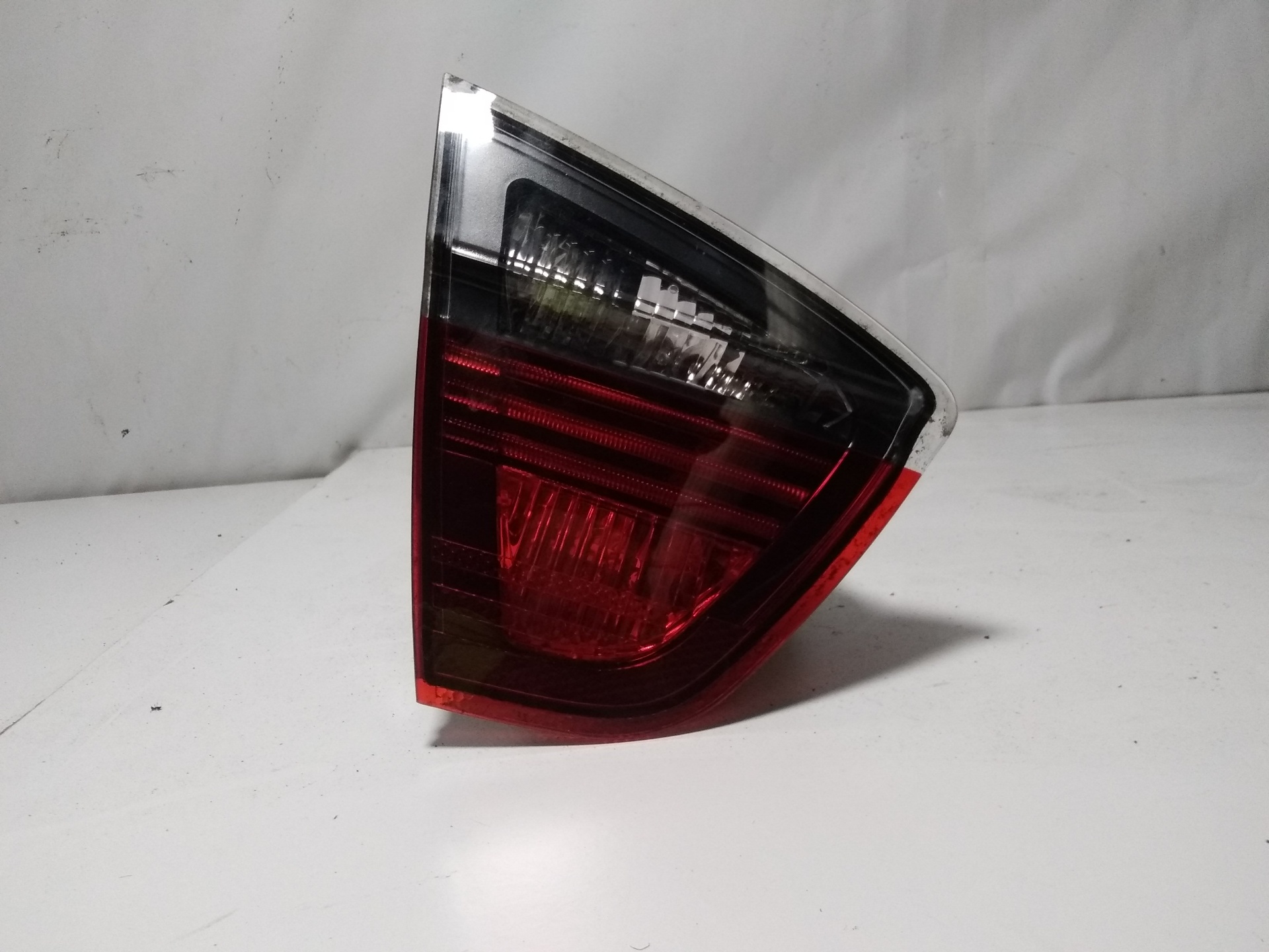 BMW 3 Series E90/E91/E92/E93 (2004-2013) Rear Left Taillight 6937459,6937459+6937459 20099865