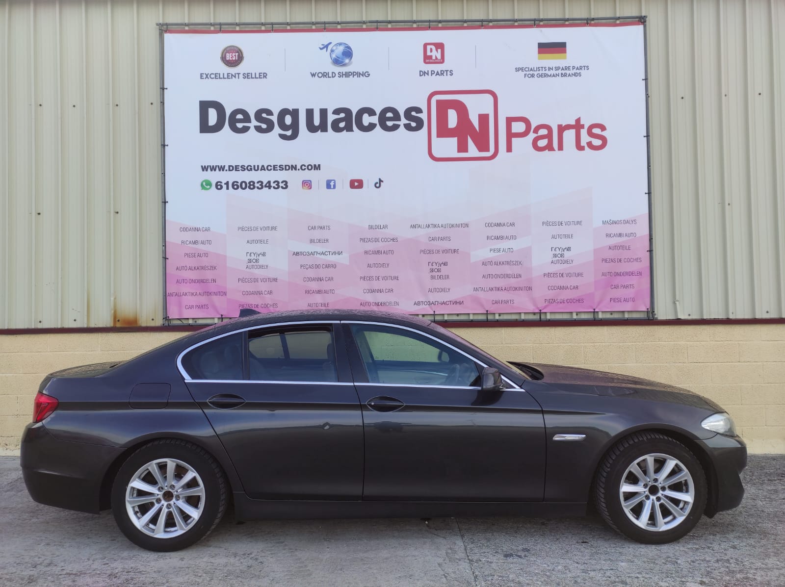 BMW 5 Series F10/F11 (2009-2017) Alte piese de finisare 51127184767+ 22822263