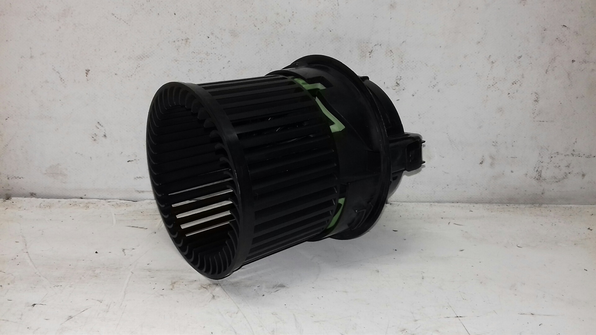 PEUGEOT 208 Peugeot 208 (2012-2015) Heater Blower Fan T1013140A+ 20085955