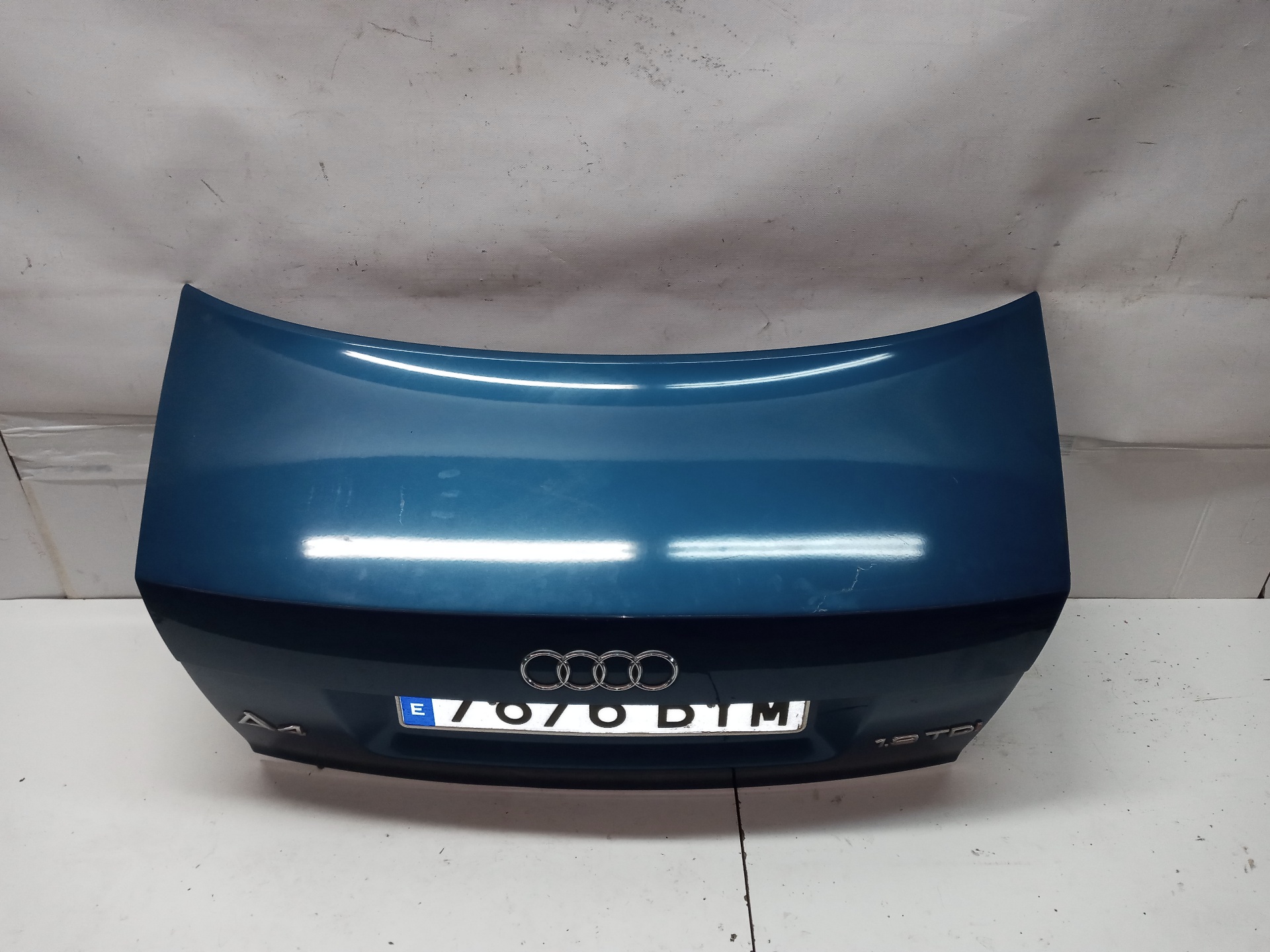 AUDI A4 B6/8E (2000-2005) Galinis dangtis 8D5827023Q+ 20114845