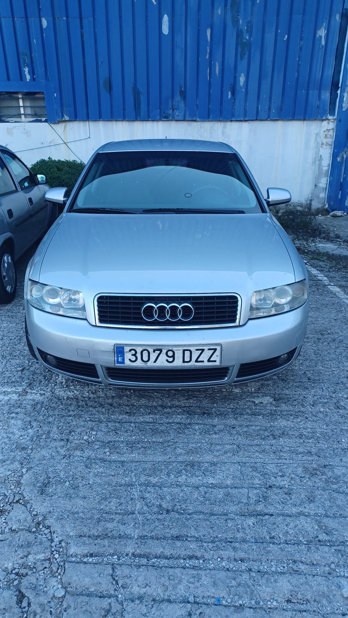 AUDI A4 B6/8E (2000-2005) Egyéb motortéralkatrészek 8E0199352F+ 20128640