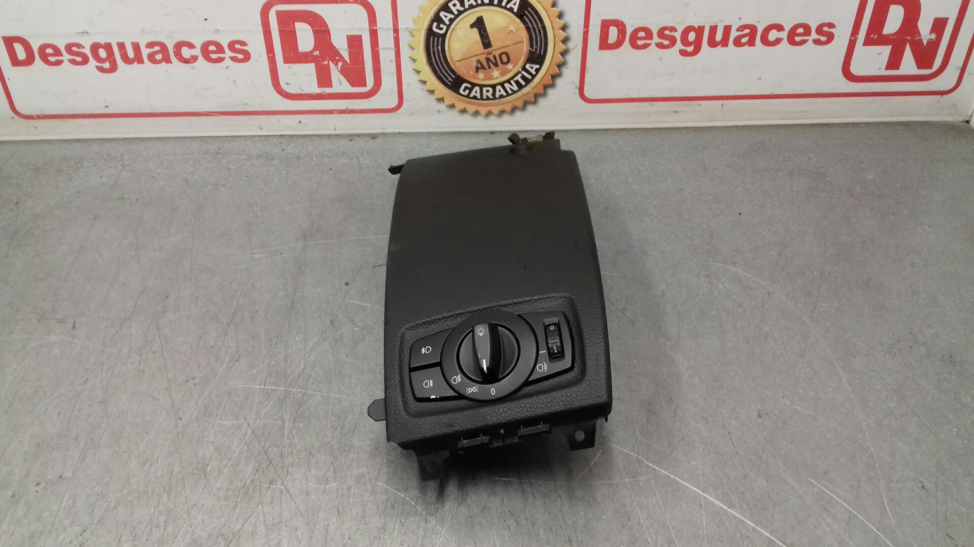 BMW 1 Series E81/E82/E87/E88 (2004-2013) Headlight Switch Control Unit 606017+MANDOLUCES 20004827