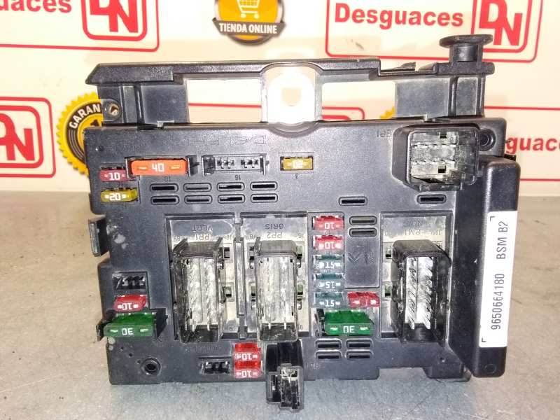 PEUGEOT 307 1 generation (2001-2008) Fuse Box 9650664180+ 19986008