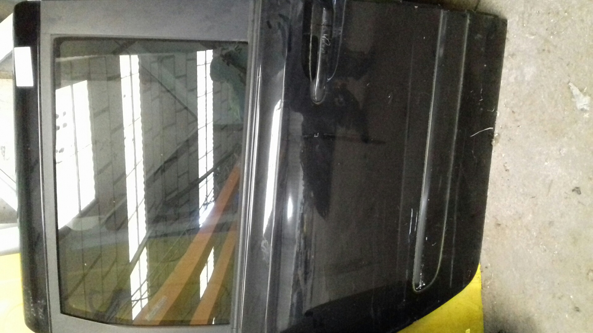 KIA Carnival 2 generation (2006-2010) Right Side Sliding Door 0K54B72020D+ 20054872