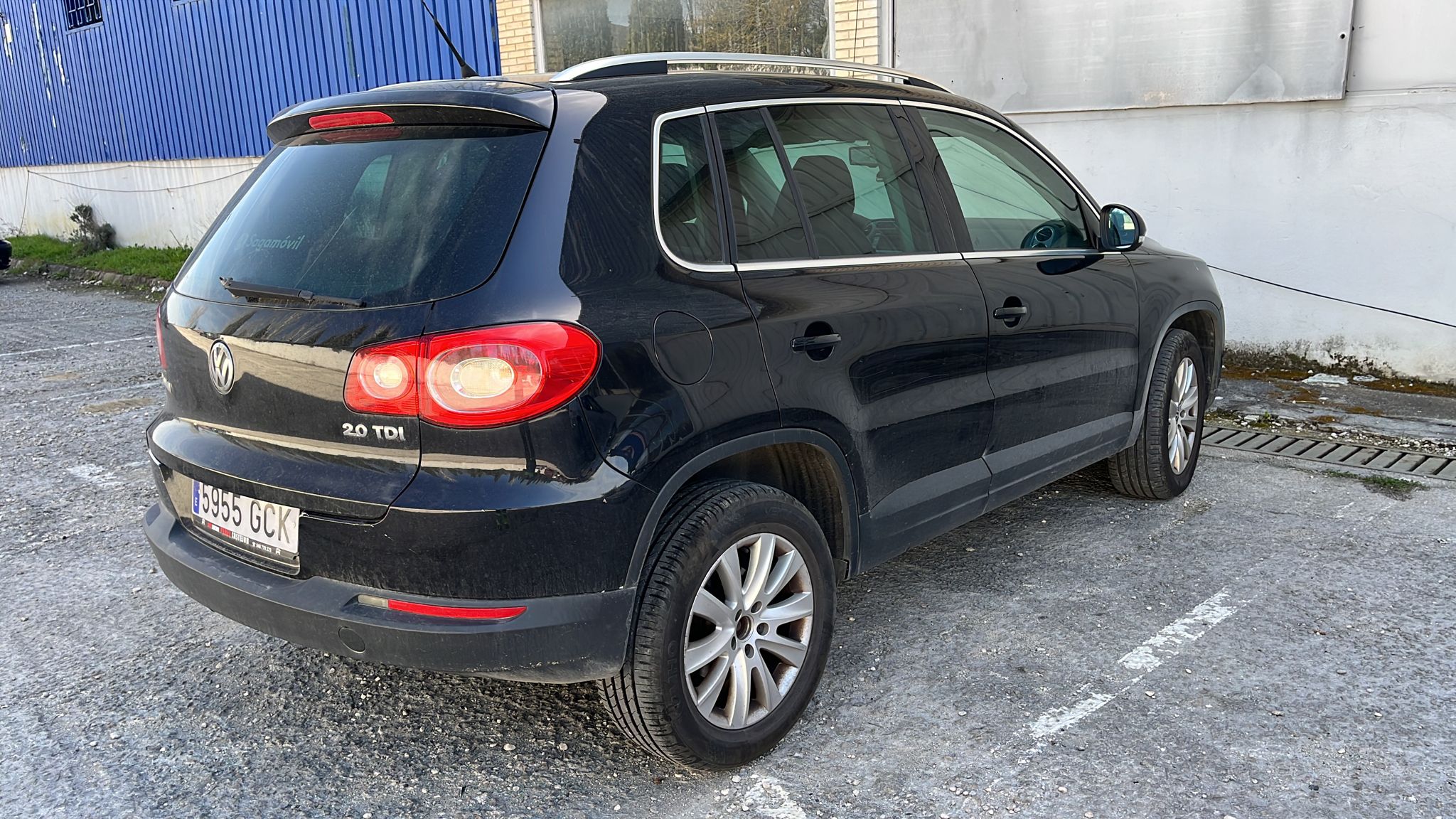 VOLKSWAGEN Tiguan 1 generation (2007-2017) Moulure de porte arrière gauche 5N0867211+ 22801167