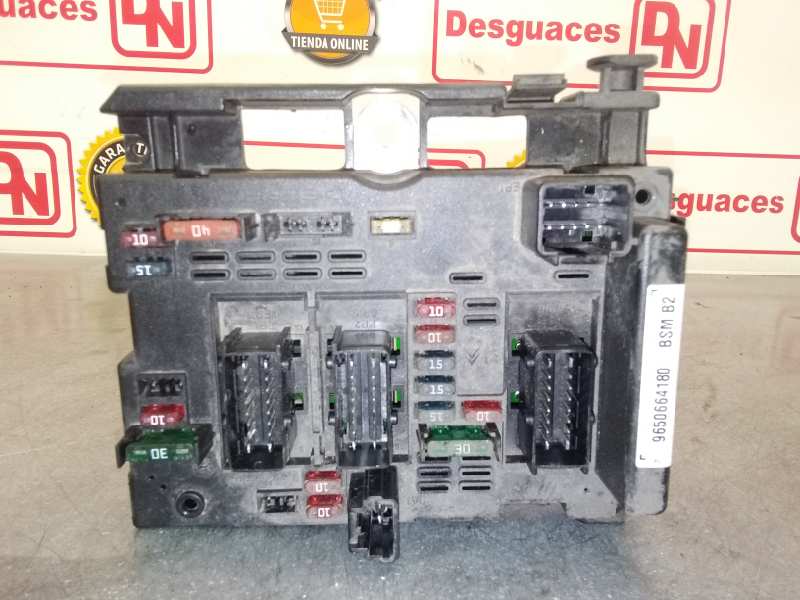 PEUGEOT 307 1 generation (2001-2008) Fuse Box 9650664180+ 19988500