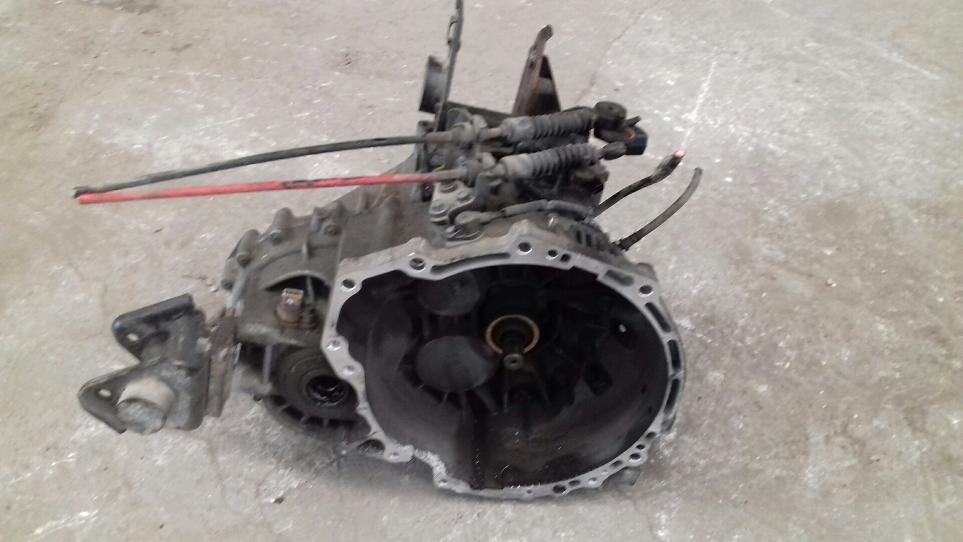 KIA Carnival 2 generation (2006-2010) Gearbox 4300038050+ 20064249