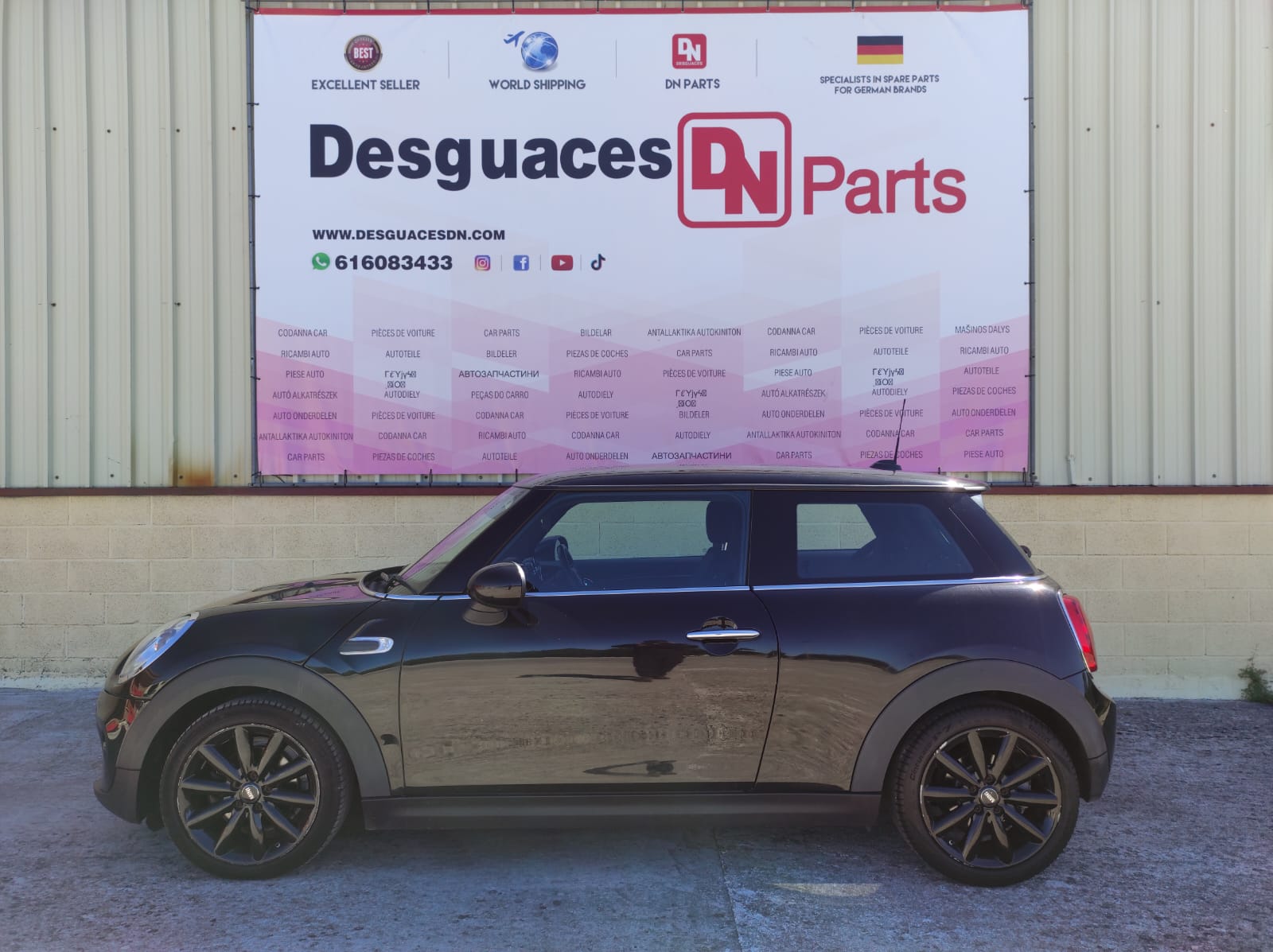 MINI Cooper R56 (2006-2015) Moulure de porte arrière gauche 51437312152+ 22824116