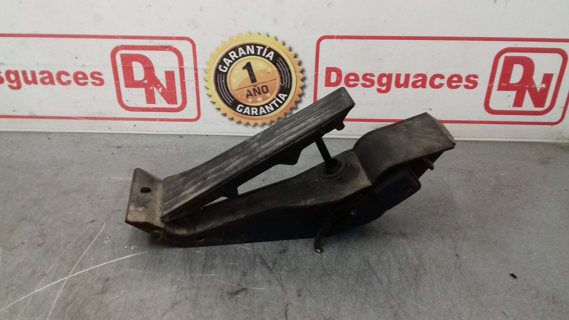 BMW 1 Series F20/F21 (2011-2020) Педаль газа 35426853176 20398354