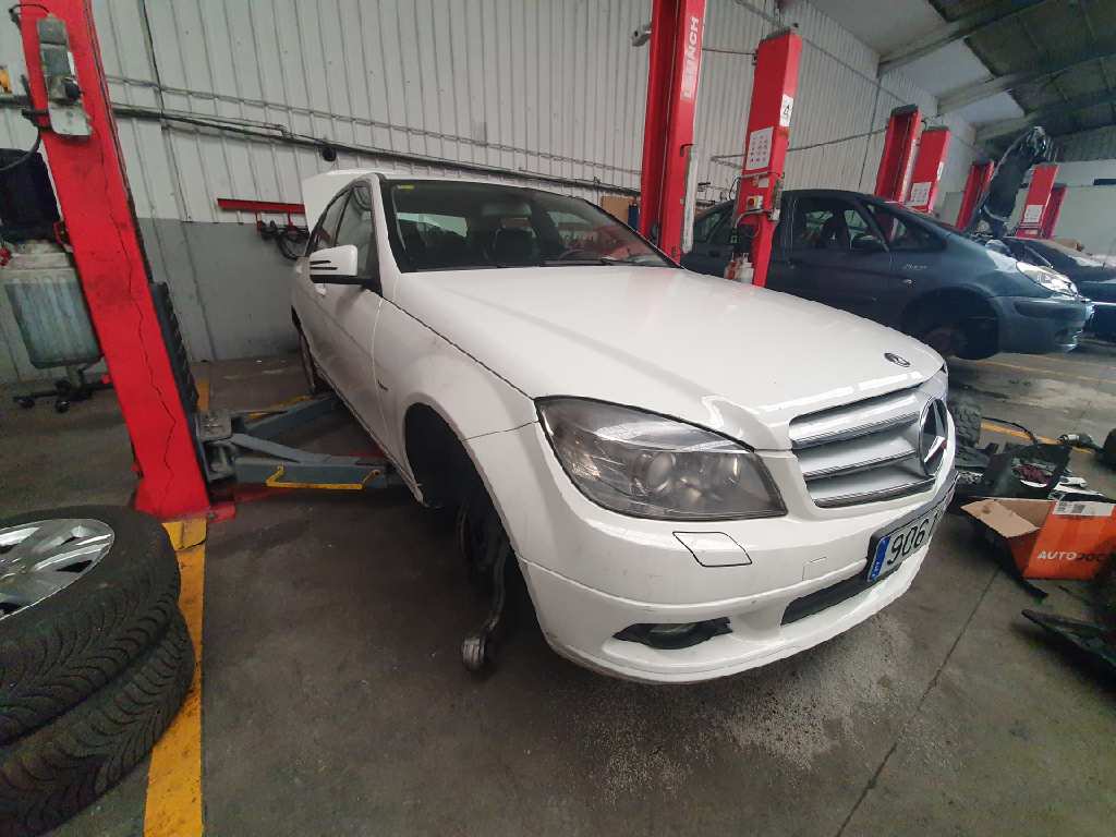 MERCEDES-BENZ C-Class W204/S204/C204 (2004-2015) Крышка переднего двигателя A2045200723 20008653