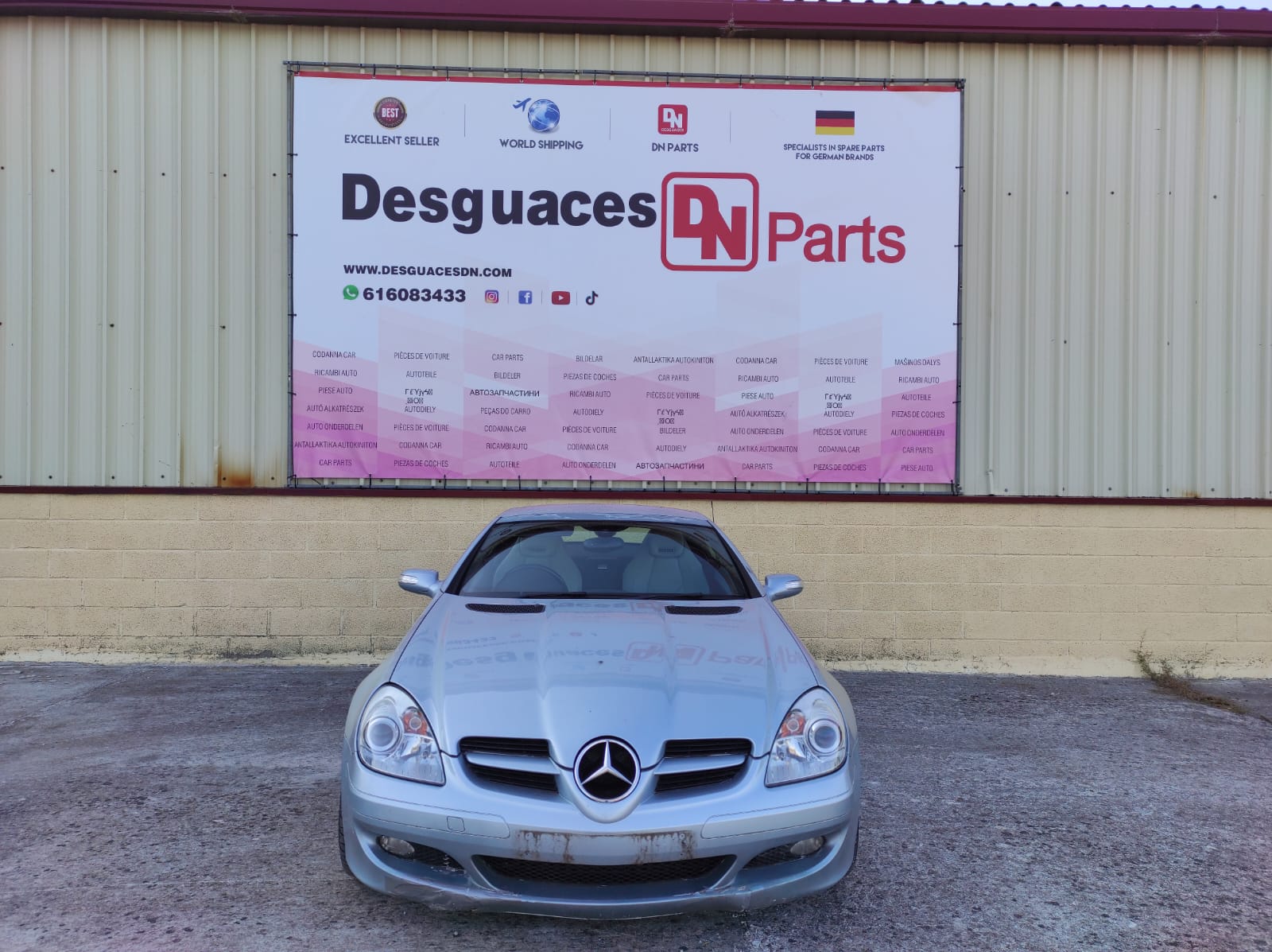 MERCEDES-BENZ SLK-Class R171 (2004-2011) Other Trim Parts A1716902425+ 23637297