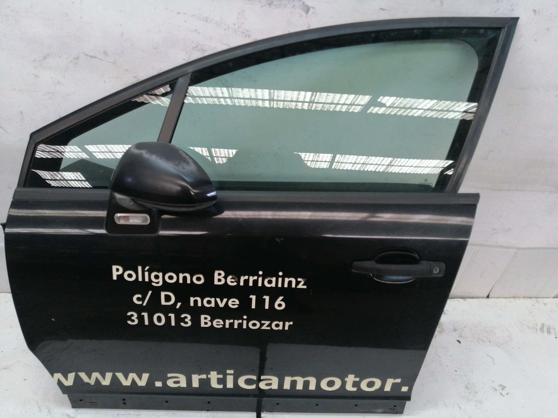 CITROËN C4 1 generation (2004-2011) Front Left Door 9002W0+ 22820477