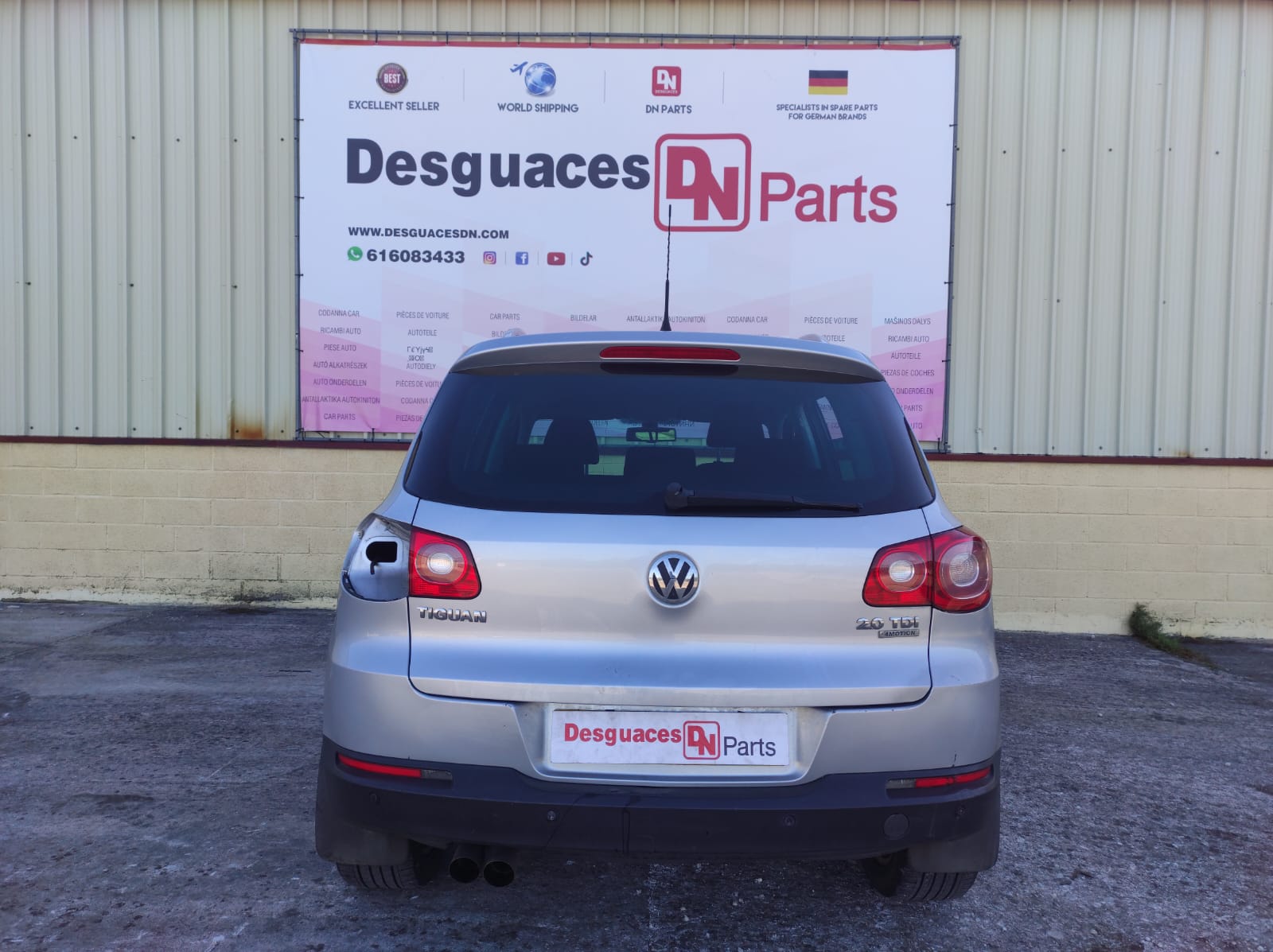 VOLKSWAGEN Tiguan 1 generation (2007-2017) Saugiklių dėžė 1K0959433,1K0959433,1K0959433,1K0959433+1K0959433 23644850