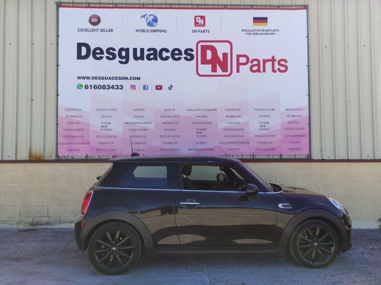 MINI Cooper R56 (2006-2015) Moulure de porte arrière gauche 51437312152+ 22824116