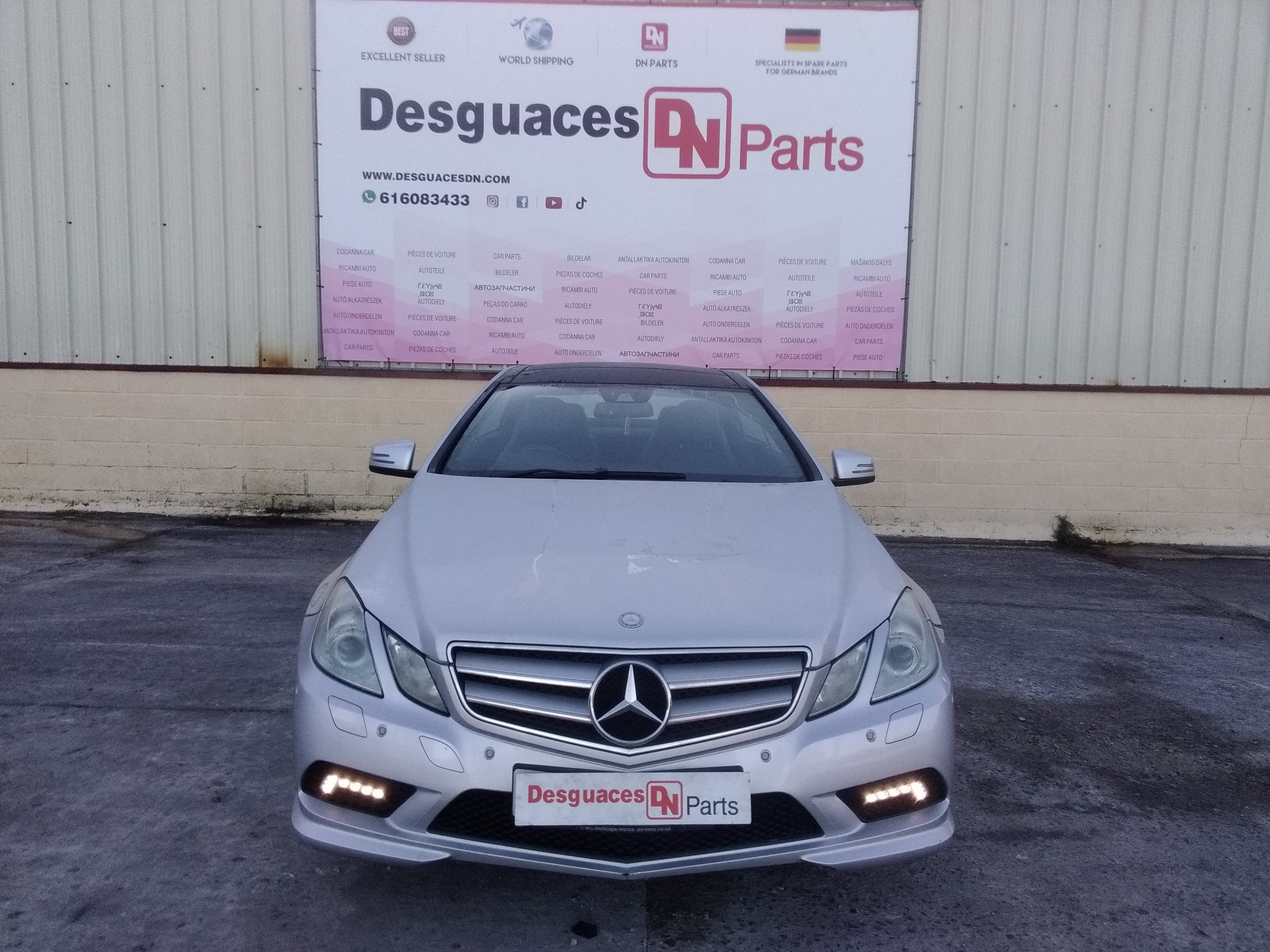 MERCEDES-BENZ E-Class W212/S212/C207/A207 (2009-2016) Priekiniai valytuvai 97036203,97036203,97036203,97036203+97036203 23644946