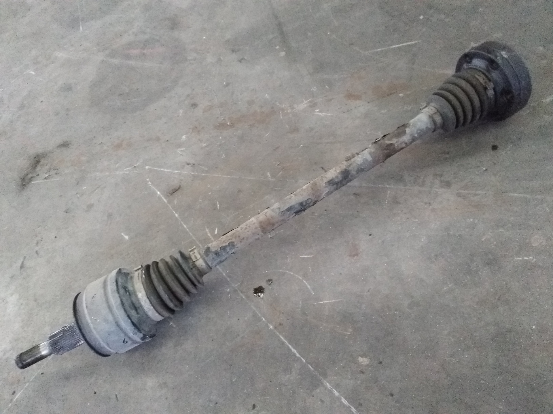 VOLKSWAGEN Touareg 1 generation (2002-2010) Arbre de transmission arrière gauche 7L6501201C+ 22801599