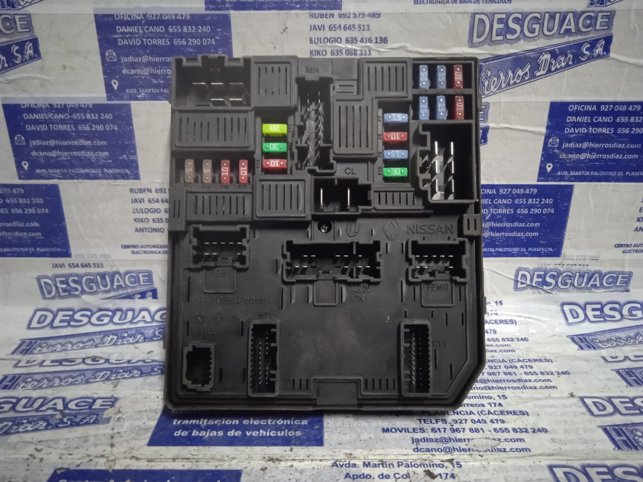 RENAULT Kadjar 1 generation (2015-2024) Fuse Box ESTANTERÍA54 24888586