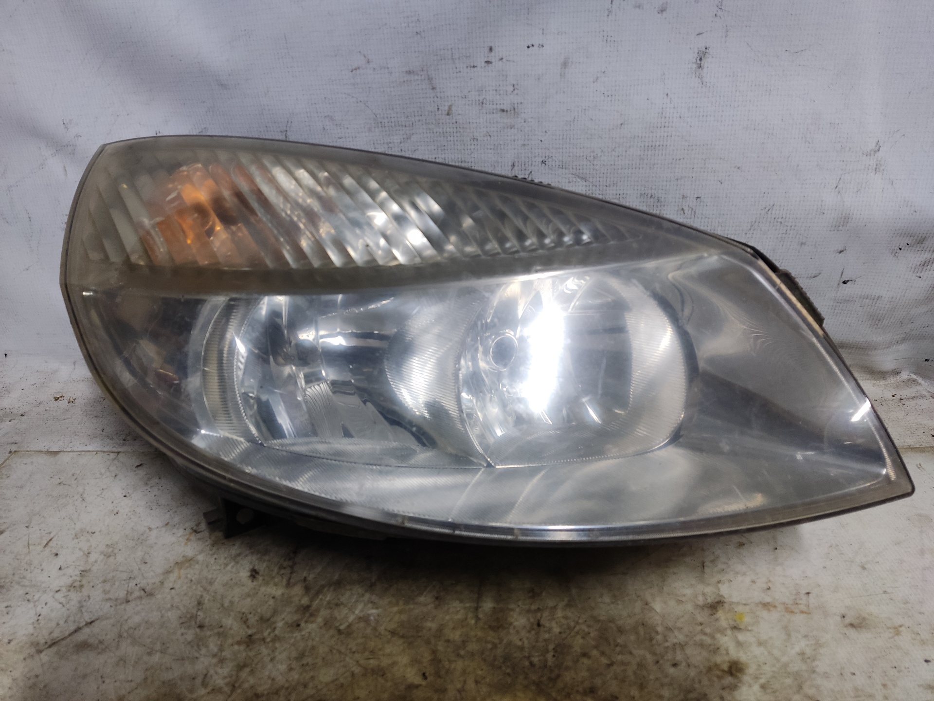 RENAULT Scenic 2 generation (2003-2010) Front Right Headlight ESTANTERÍA21 24895736